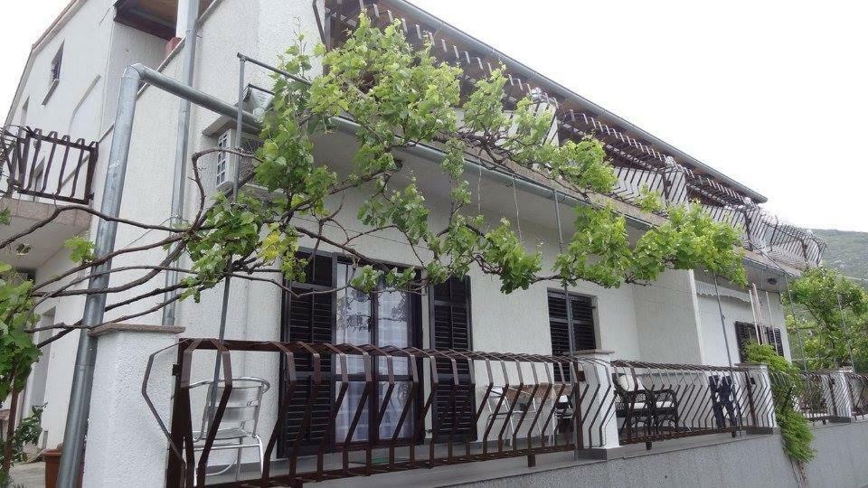 Delfin Apartments Sveti Juraj Exterior foto